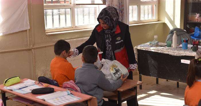 Siverek Belediyesi’nden dezavantajlı öğrencilere destek